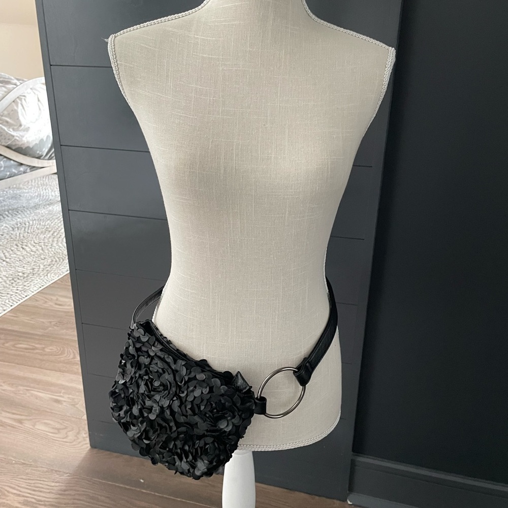 Flower rosette Belt bum bag  Fanny pack Black - Picture 2 of 5